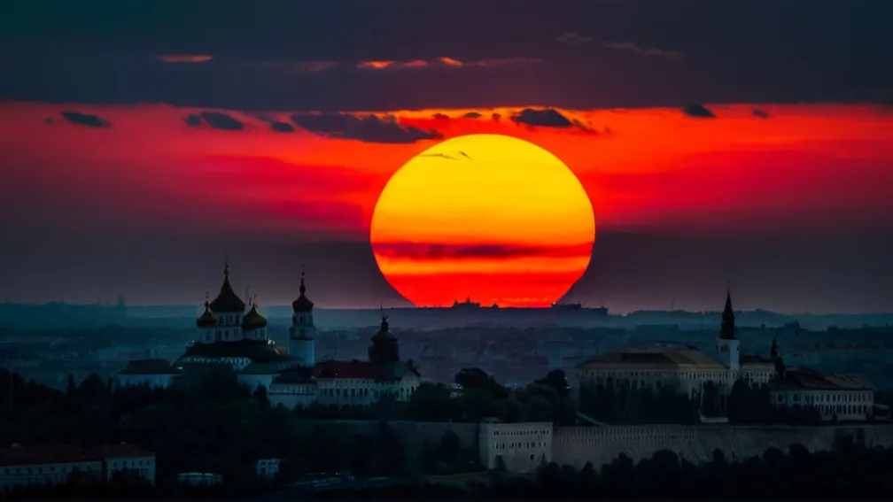 Яскраве Сонце