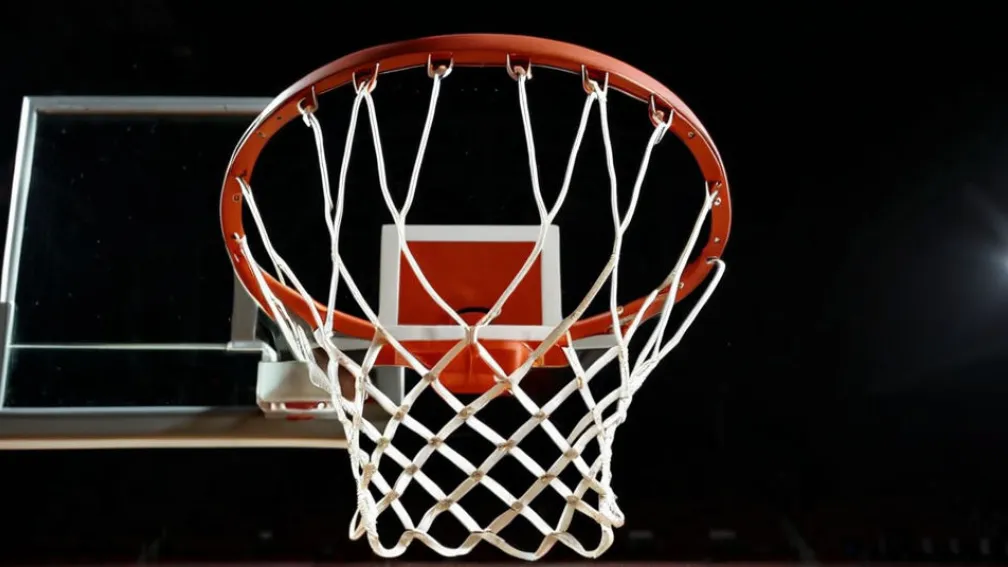 Баскетбольна битва: "Говард Бізон" проти "ВКУ Ремс"