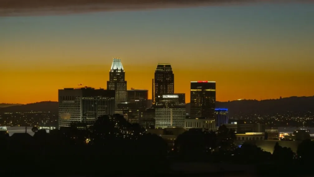 Мер Окленда Барбара Лі: боротьба зі злочинністю та відмова від федерального втручання