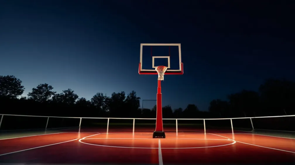 Чарльстон здобув перемогу над UMass у напруженому баскетбольному матчі