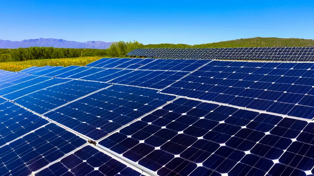 Квантовий стрибок у сонячній ефективності: Нові панелі досягають 50% ККД