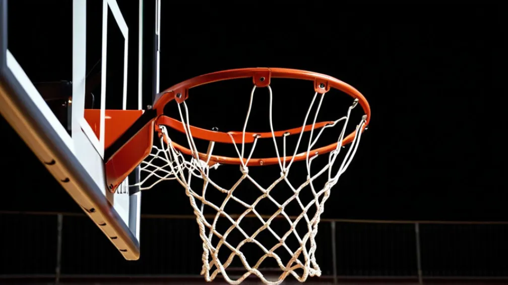 Остін Пі приймає Північний Іллінойс після 24-очкового виступу Дюкоммуна