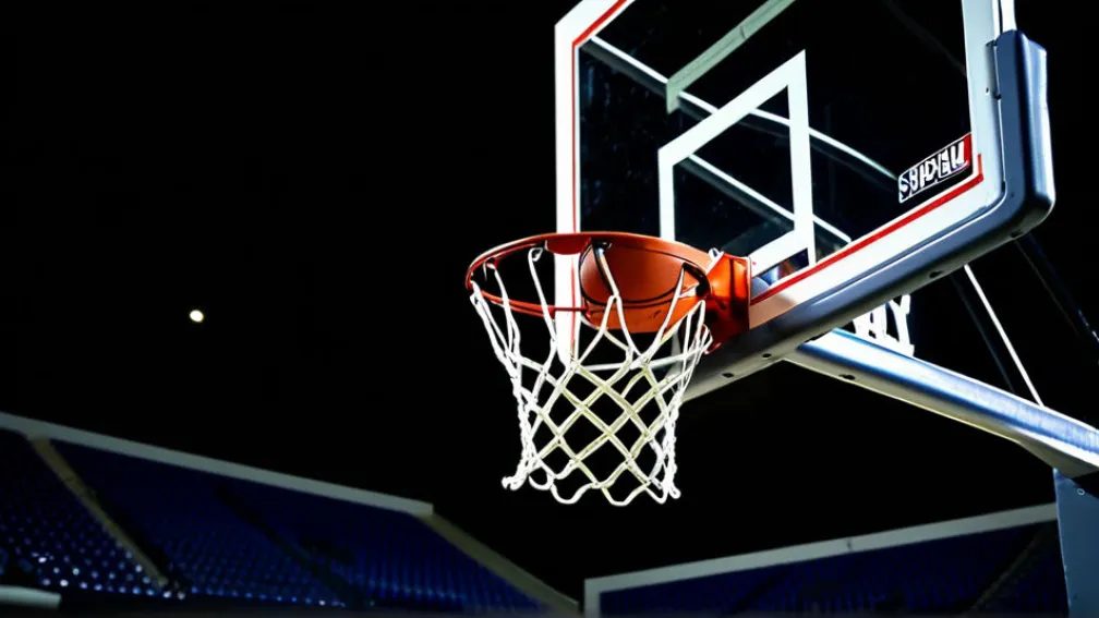 Клівленд Стейт розгромив Вейнсберг з рахунком 109-56: 21 очко Раяна