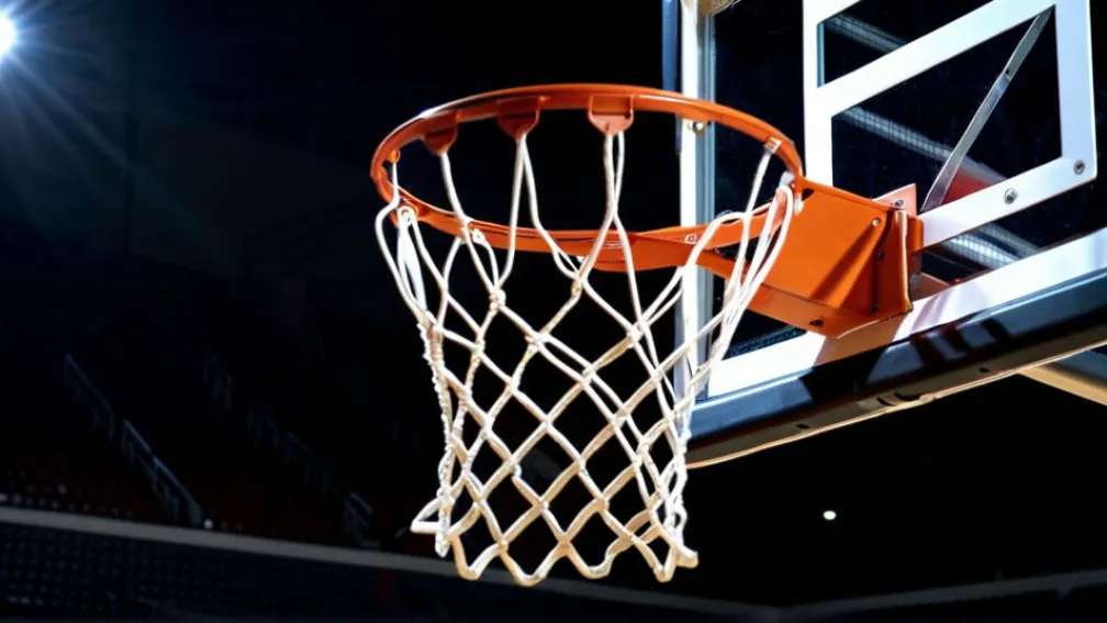Баскетбольна Битва: Команди "Ле Мойн Долфінс" та "Бінгемтон Беаркетс" Готуються до Матчу