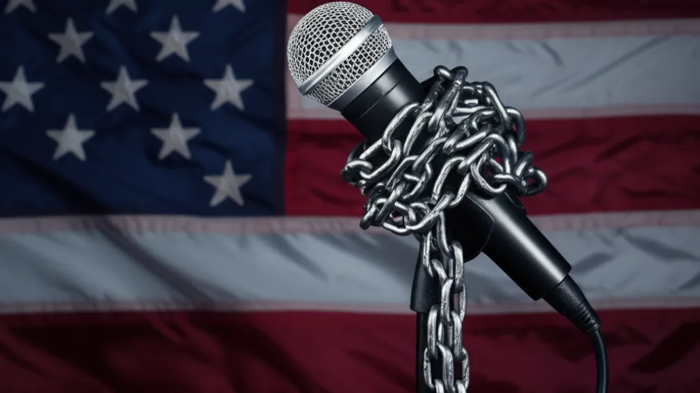 Співробітники «Голосу Америки» подають до суду на адміністрацію Трампа за закриття мовника