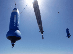 Исторический полет Blue Origin: Впервые в космос отправился полностью женский экипаж
