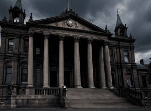 Долгий путь к правосудию: В Белфасте начался суд над бывшим британским солдатом по делу о «Кровавом воскресенье» 1972 года