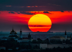 Яскраве Сонце