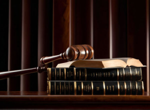 Комітет Техаського університету A&M визнав звільнення професора через урок про гендерну ідентичність необґрунтованим