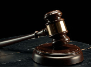 Колишнього міністра з прав людини Бразилії офіційно звинувачують у сексуальних домаганнях