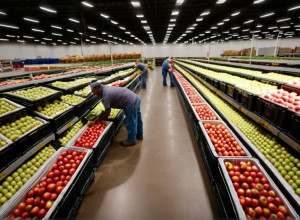 Американці звертаються до продовольчих банків через тривалий урядовий шатдаун