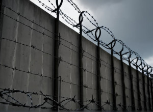 Смертельний бунт у в'язниці Еквадору: четверо загиблих, десятки поранених