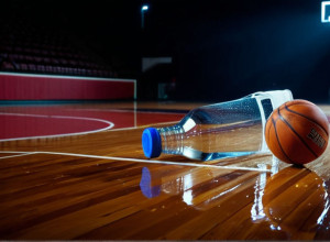 Гравця НБА Брендона Інгрема оштрафували на 25 000 доларів за кидок пляшки з водою