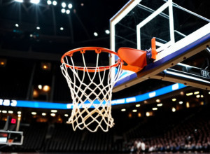 Корнелл здобуває перемогу в овертаймі над Колгейт завдяки Куперу Ноарду