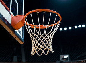 Річмонд здобув перемогу над Іст Кароліною з рахунком 87-72