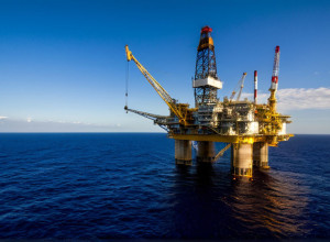 Захід доби нафтових наддержав