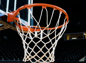 32 очки Таунсенда принесли Єлю перемогу над Чарльстоном 74-63 на Paradise Jam