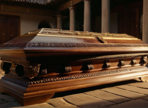 Диво у Таїланді: Жінка "ожила" у труні перед кремацією