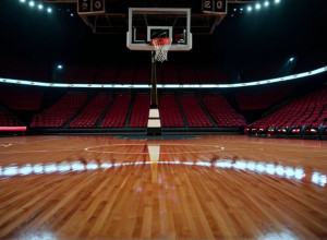 Баскетбольна битва: «Маямі Хіт» зустрінеться з «Філадельфією 76ерс» після рекордної гри Максі