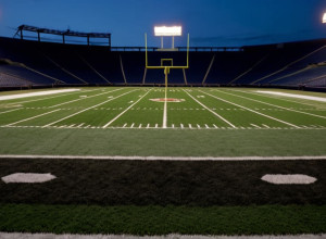 Джейден Деніелс повернувся до тренувань з "Коммандерс", але його участь у грі проти "Бронкос" малоймовірна