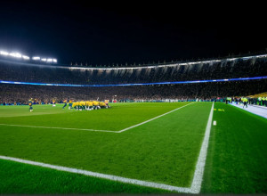 Нотр-Дам втрачає двох захисників через травми, що завершують сезон