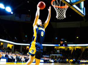 Баскетбол: Меррімак здобуває перемогу над Мейном з рахунком 72-65