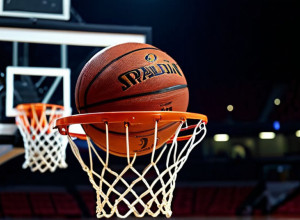 Баскетбол: "Белмонт" здобуває перемогу над "Ліпскомбом" 75-68