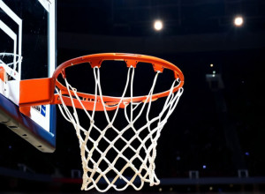 Air Force здобула перемогу над Alabama State з рахунком 66-64 завдяки вирішальному кидку Кама Сандерса