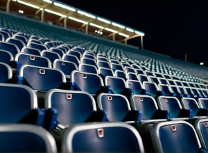 Квотербек "Рейдерс" Джено Сміт вибачився за непристойний жест на адресу фанатів