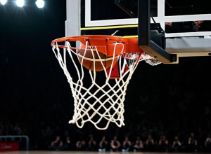 Жіноча баскетбольна команда Айови здобула переконливу перемогу над Вестерн Іллінойс