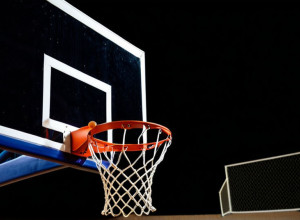 Баскетбольний тріумф: Род-Айленд здобув впевнену перемогу над Темпл з рахунком 90-75