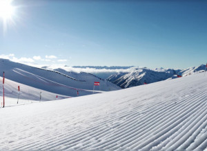 Американська лижниця Мікаела Шиффрін впевнено лідирує на старті Кубка світу зі слалому