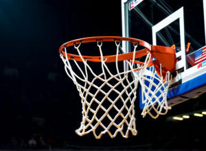 «Колгейт» здобув перемогу над «Олбані» у захоплюючому матчі з рахунком 69-67