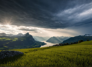 Швейцарія розглядає обов'язкову національну службу для жінок
