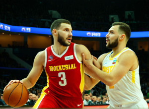 «Орландо Меджик» здобули напружену перемогу над «Маямі Хіт»