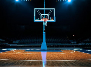 Лайлс веде "Акрон" проти "Тулейна" після гри з 24 очками