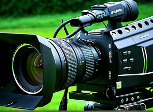 Назва статті українською