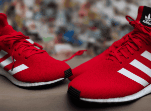 Митна війна Трампа: Adidas попередив про ріст цін на кросівки в США