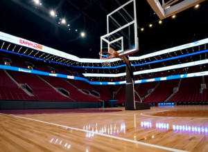 УК Санта-Барбара здобуває перемогу над Сакраменто Стейт 92-87, Сміт набирає 17 очок