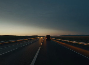 Грандіозна погоня поліції через Каліфорнію: втікачка дісталася Мексики, але була затримана