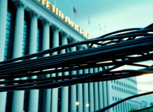 Портал політичної прозорості Мічигану: Багатомісячні затримки та конфлікти