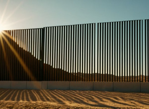 Колишнього співробітника митниці США засудили до 15 років за допомогу наркоторговцям