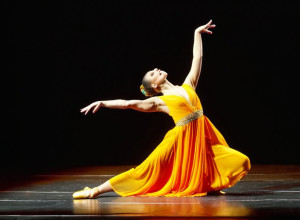 Новий вірусний танець "Мандарин"