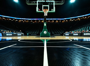 Баскетбольний поєдинок: Говард Бізон проти Монмут Хокс