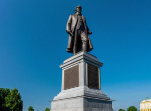 Пам'ятник Тарасу Шевченку в Києві