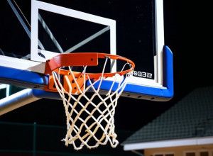 Баскетбольне протистояння: Utah Tech Trailblazers кидають виклик Santa Clara Broncos