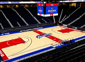 Дуquesne і Сент-Лоїс змагаються на квізномістрійському турнірі