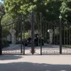 У США чоловіка звинуватили у переслідуванні Дженніфер Еністон: таранив ворота її будинку в Бель-Ейр