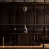 Братьям Менендес, убившим родителей, пересмотрели приговор: теперь у них есть шанс на свободу