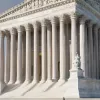 Верховный суд США рассматривает оспаривание права гражданства по рождению